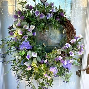 Beautiful handmade front door wreath 💗 SOLD!!